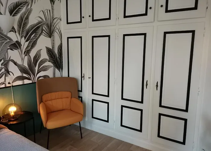 Jungle - - Netflix Apartment *